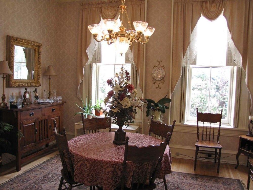 Lovelace Manor Bed And Breakfast แลงคาสเตอร์ ภายนอก รูปภาพ