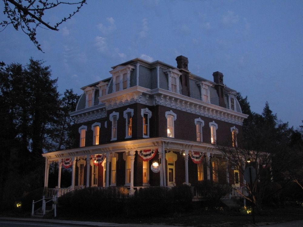 Lovelace Manor Bed And Breakfast แลงคาสเตอร์ ภายนอก รูปภาพ